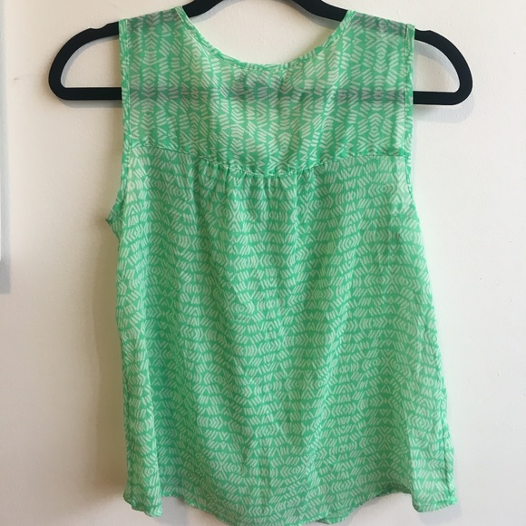 Gap Sleeveless Blouse - Picture 2 of 2